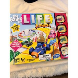 Hasbro Gaming The Game of Life Junior Board Game My First Game of Life B0654 New
